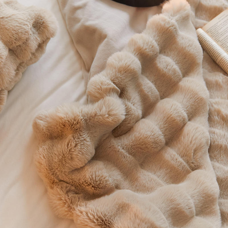 Blush faux fur online blanket