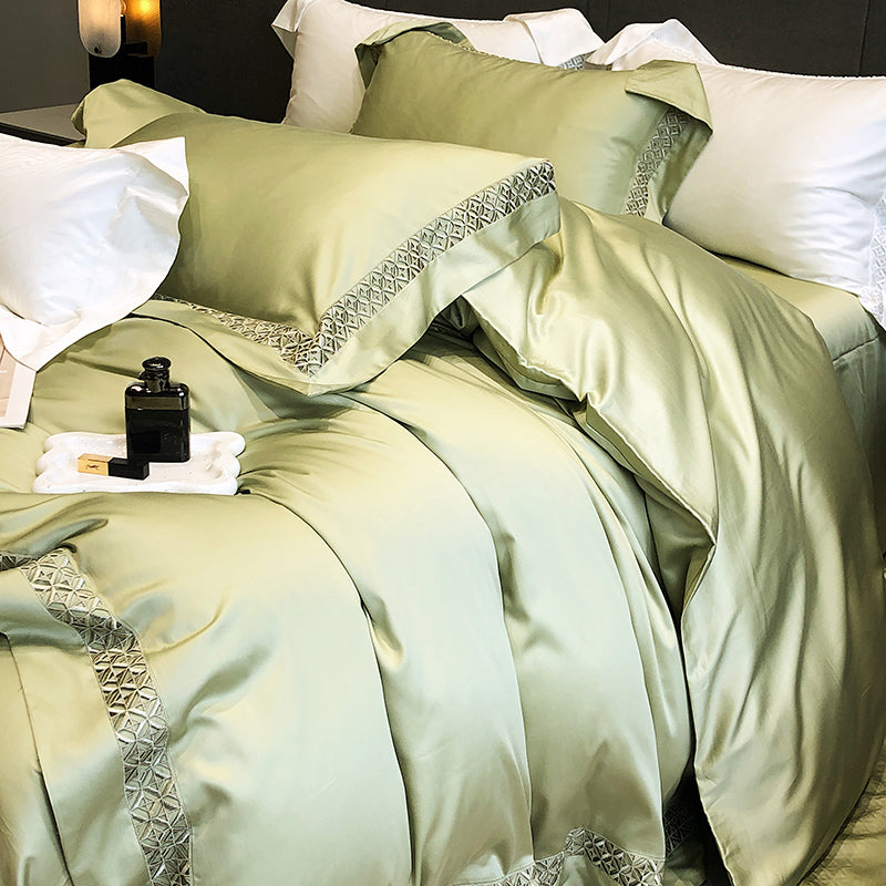 Cotenrra Hollow-carved Bedding Set