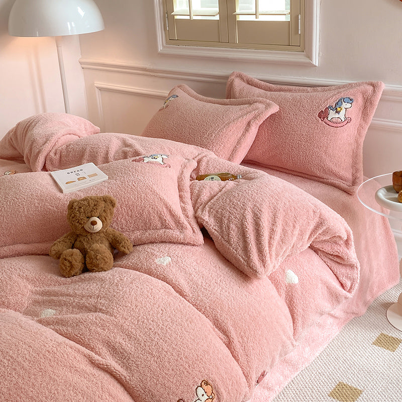 Dream Nest Bedding Set